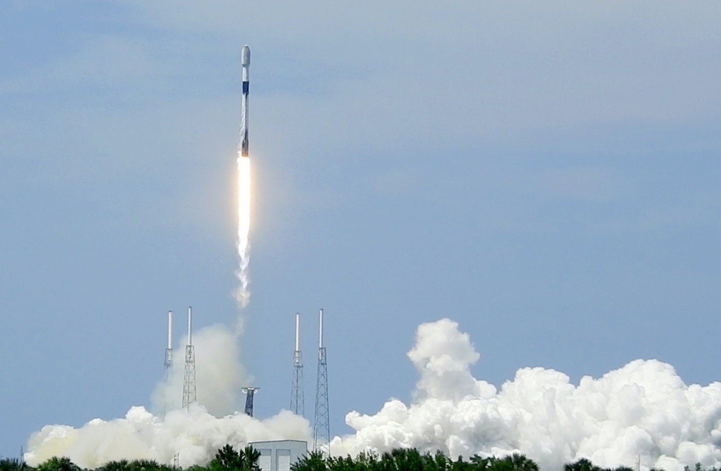 Falcon 9 Starlink V1.0-L28 Launch, Photo Courtesy Liz Allen Spaceline