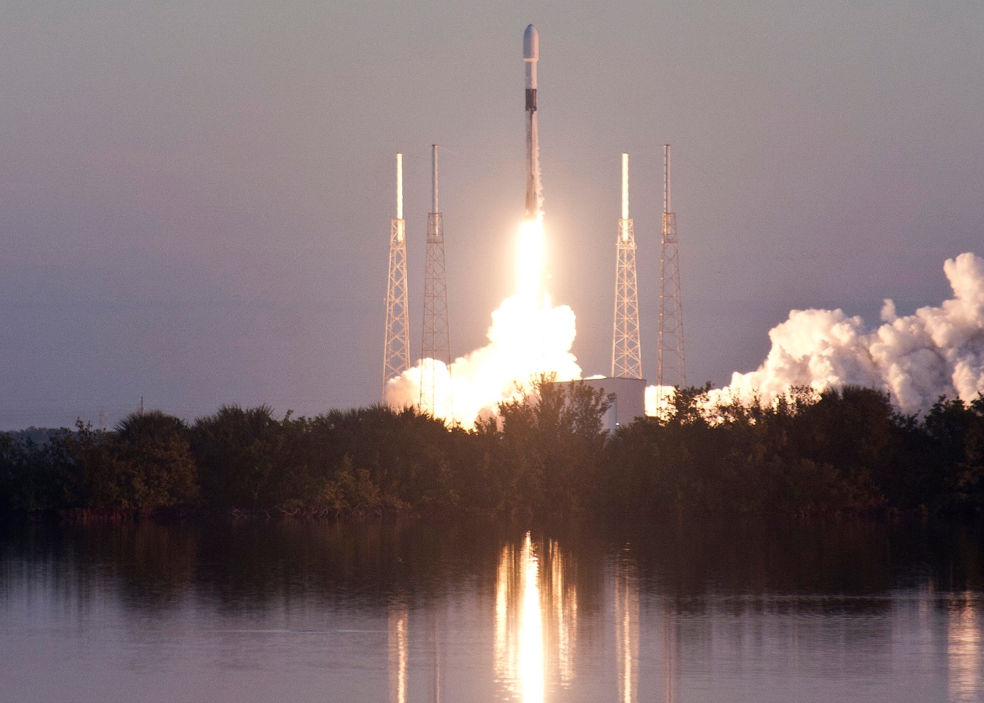 Falcon 9 GPS III-SV06 Launch, Photo Courtesy Carleton Bailie, Spaceline