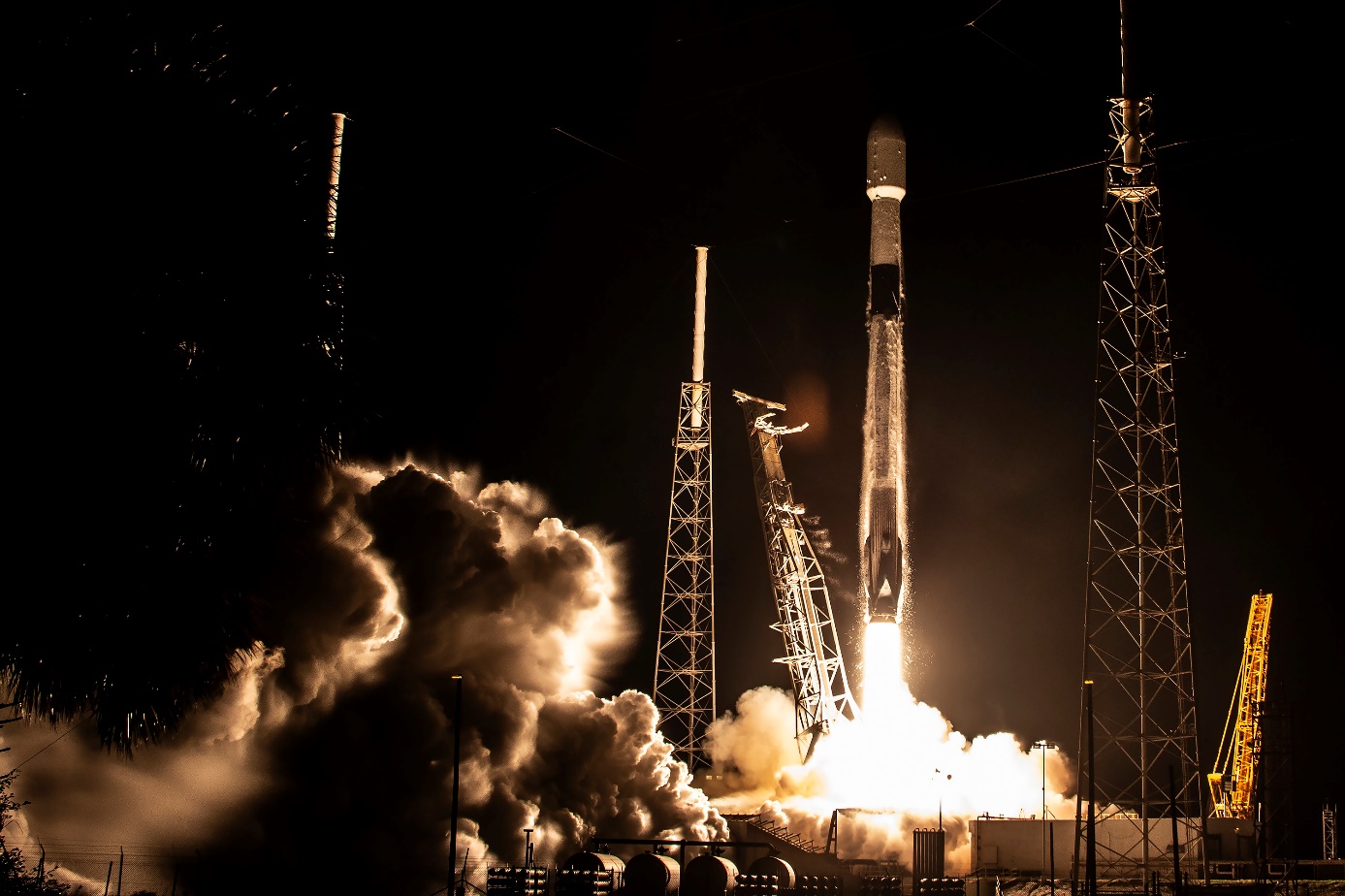 Falcon 9 Starlink 6-11 Launch, Photo Courtesy SpaceX