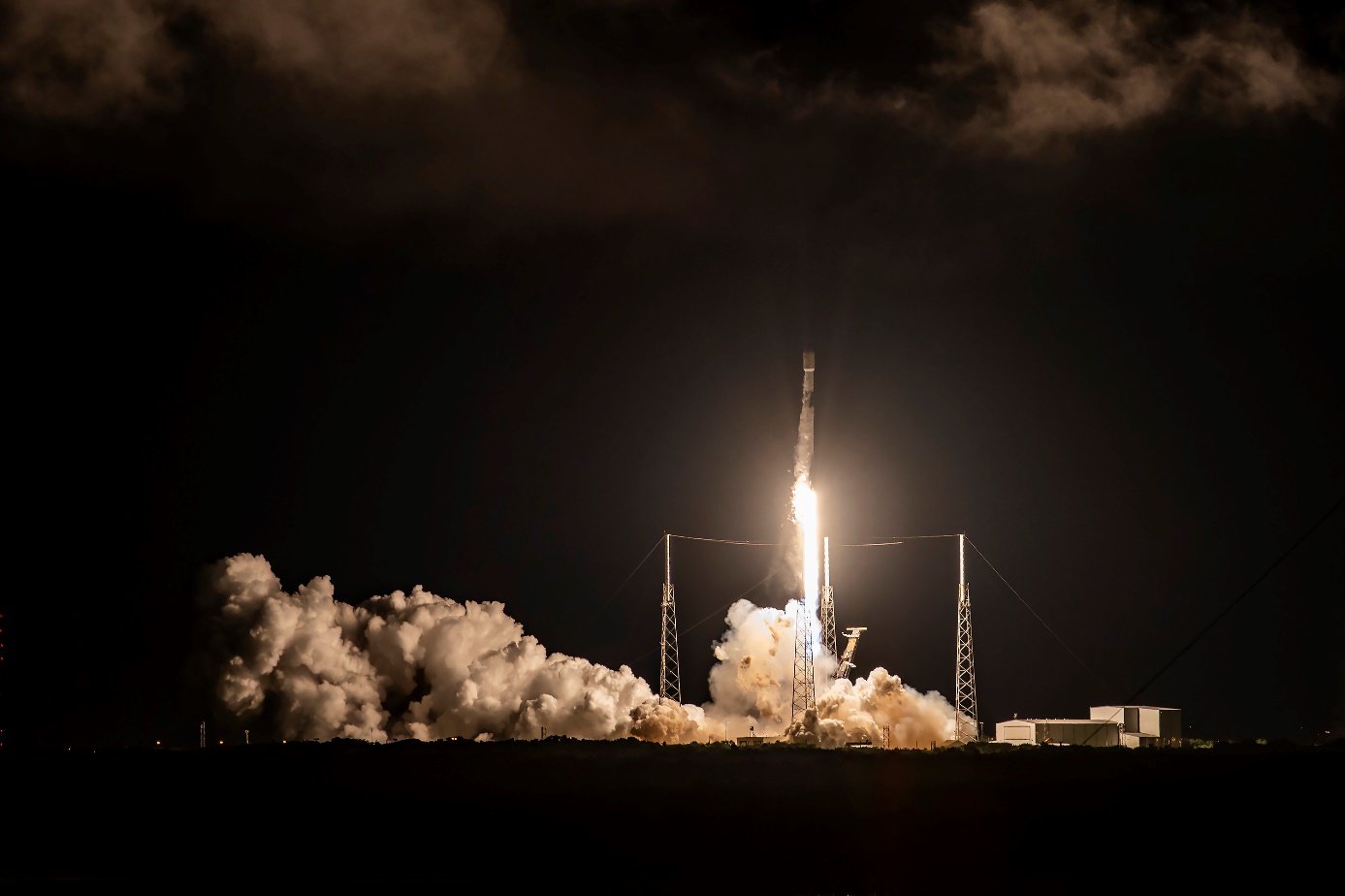 Falcon 9 Starlink 6-7 Launch, Photo Courtesy SpaceX