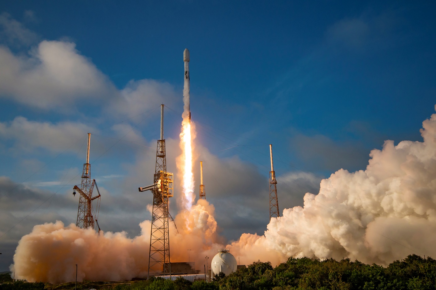 Falcon 9 O3b mPOWER 5/6 Launch, Photo Courtesy SpaceX