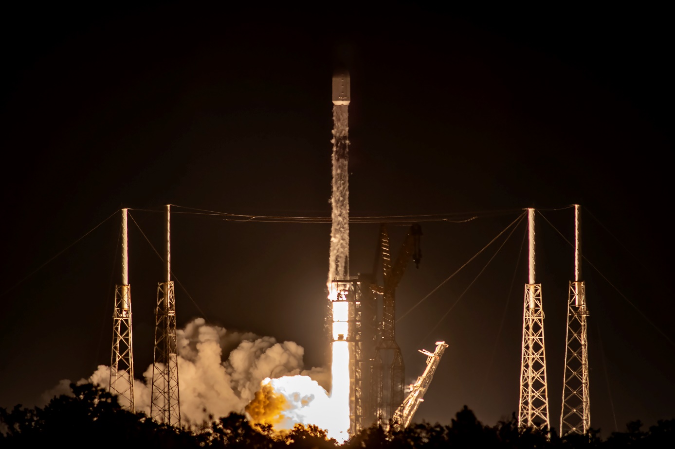 Falcon 9 Starlink 6-24 Launch, Photo Courtesy SpaceX
