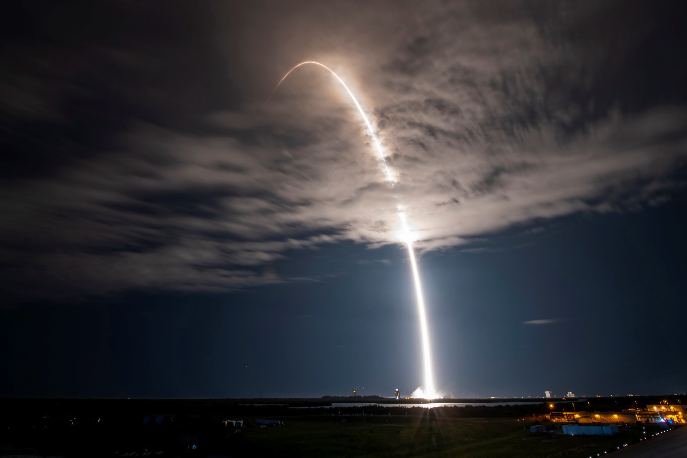 Falcon 9 Starlink 6-17 Streak Shot, Photo Courtesy SpaceX